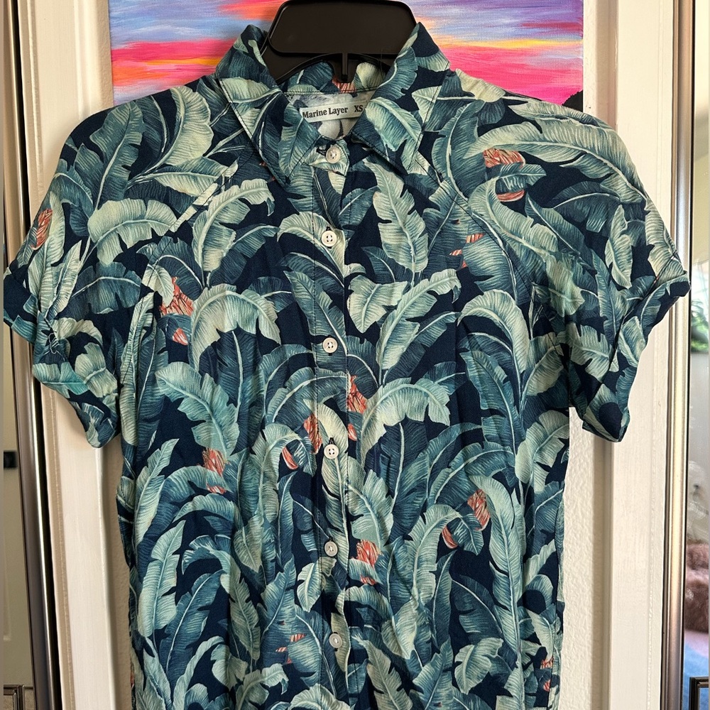 Women’s XS Hawaiian shirt